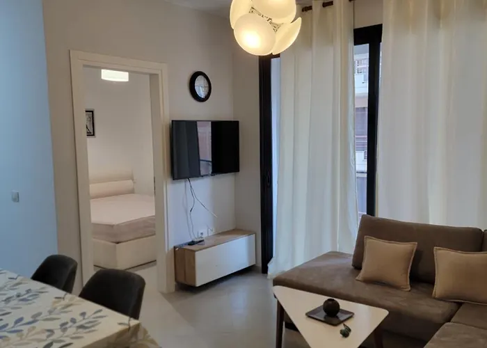 Henri's - 2 Appartamento