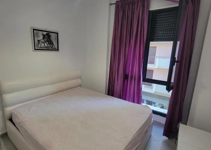 Henri's - 2 Appartamento